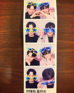 Kim Dong-hee Instagram - 음.......😎
#싸이월드감성
