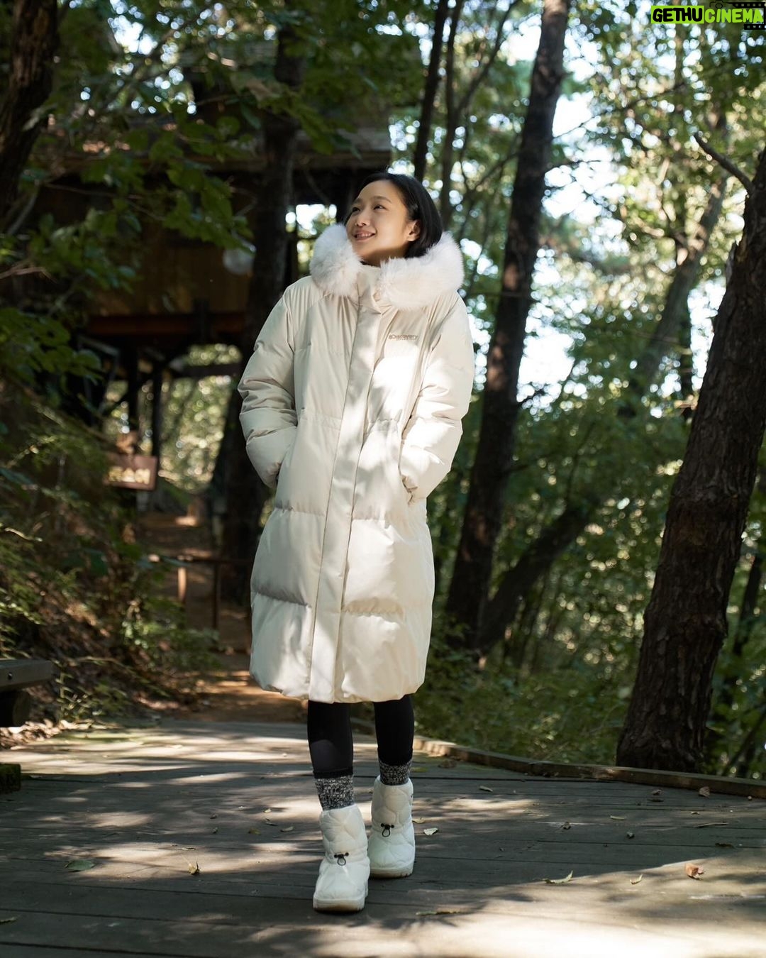 Kim Go-eun - 597.1K Likes - @discoveryexpedition_kr
🤍🖤🤍🖤 따뜻한 겨울 보내세요 🌷