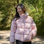 Kim Go-eun Instagram - @discoveryexpedition_kr 🤍🖤🤍🖤 따뜻한 겨울 보내세요 🌷