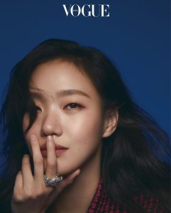 Kim Go-eun Instagram - @voguekorea @chanelofficial 💎