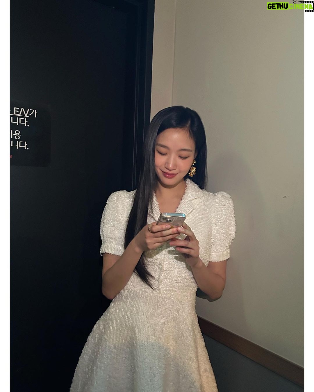 Kim Go-eun - 768K Likes - #영웅 🥰🥰
꼭 보러와주세요 🙇🏻♀️