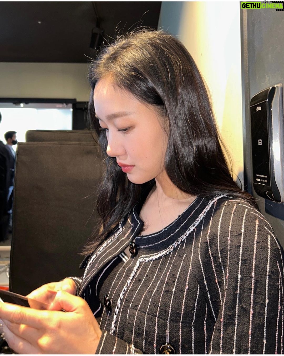 Kim Go-eun - 0.9 Million Likes - #영웅 12월 개봉!
많은 관심과 사랑💗💗💗🙇🏻♀️
부탁드려요~!!!