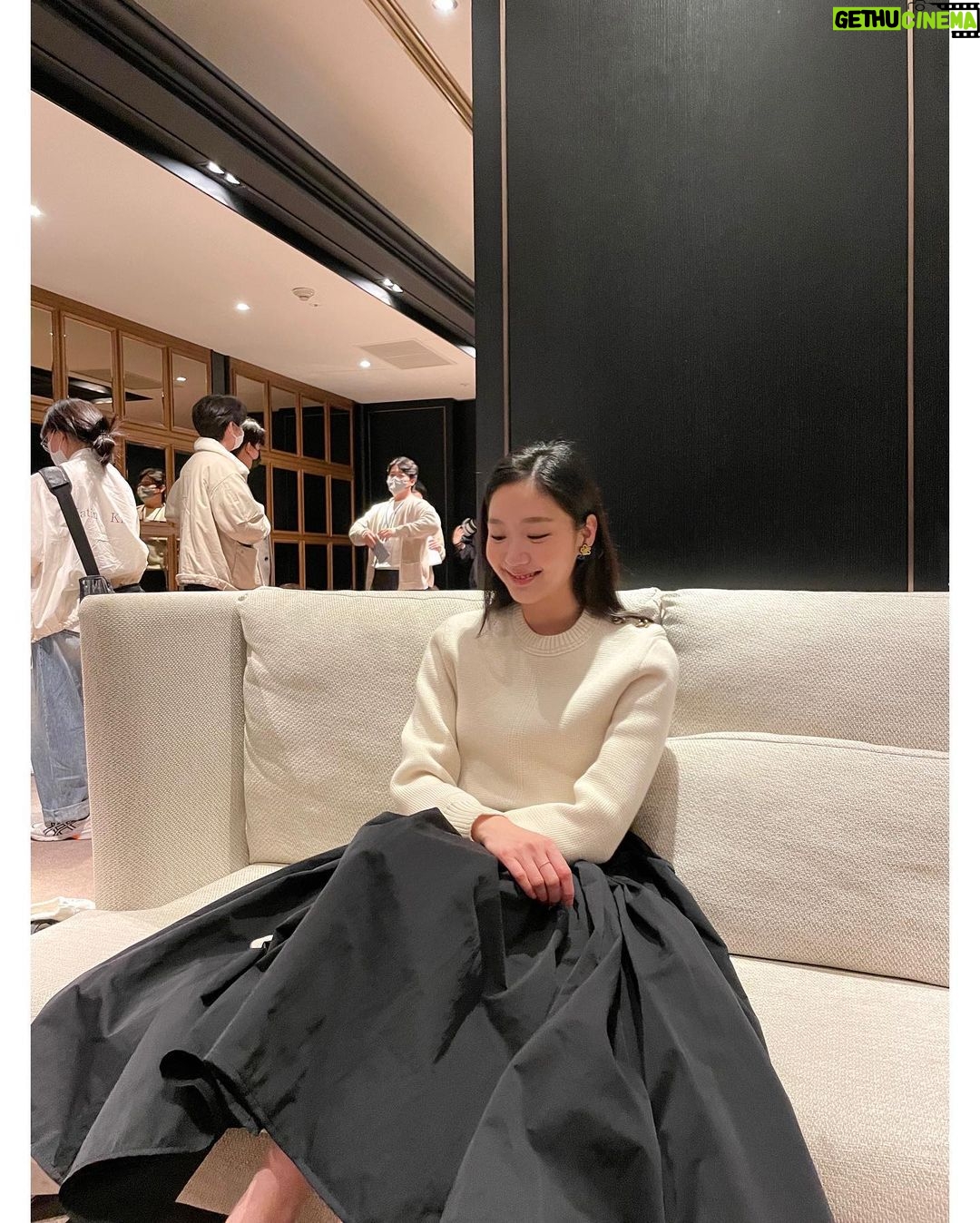 Kim Go-eun - 0.9 Million Likes - #영웅 12월 개봉!
많은 관심과 사랑💗💗💗🙇🏻♀️
부탁드려요~!!!