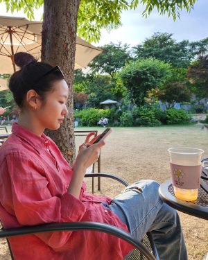 Kim Go-eun Instagram - 월이와 오랜만에 데이트 💕