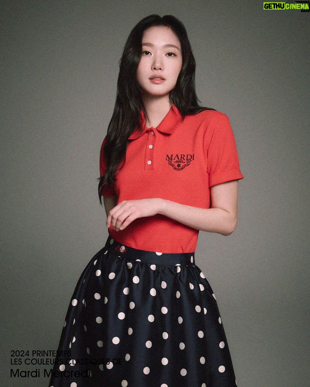 Kim Go-eun Instagram - @mardi_mercredi_official 🖤