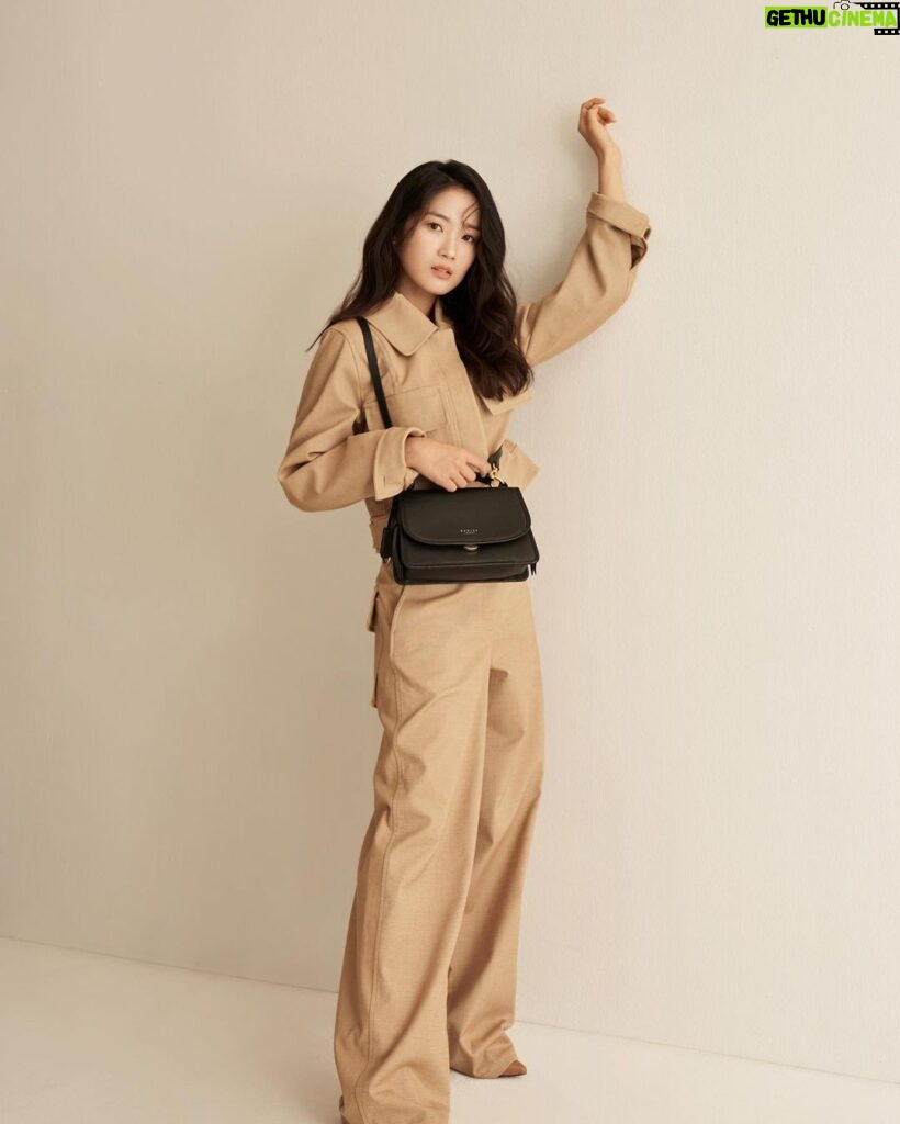 Kim Hye-yoon Instagram - @atstar1magazine #앳스타일1월호