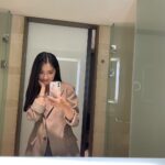Kim Hye-yoon Instagram - 🖤