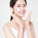 Kim Hye-yoon Instagram – 아크네스🤍💚🤍💚
@acnes.kr