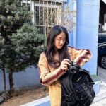 Kim Hye-yoon Instagram – 편하게 나가고싶은 날은 백팩이 세상 최고🖤
#백팩 #백팩추천 #가방추천 #필름카메라 #어렵다…