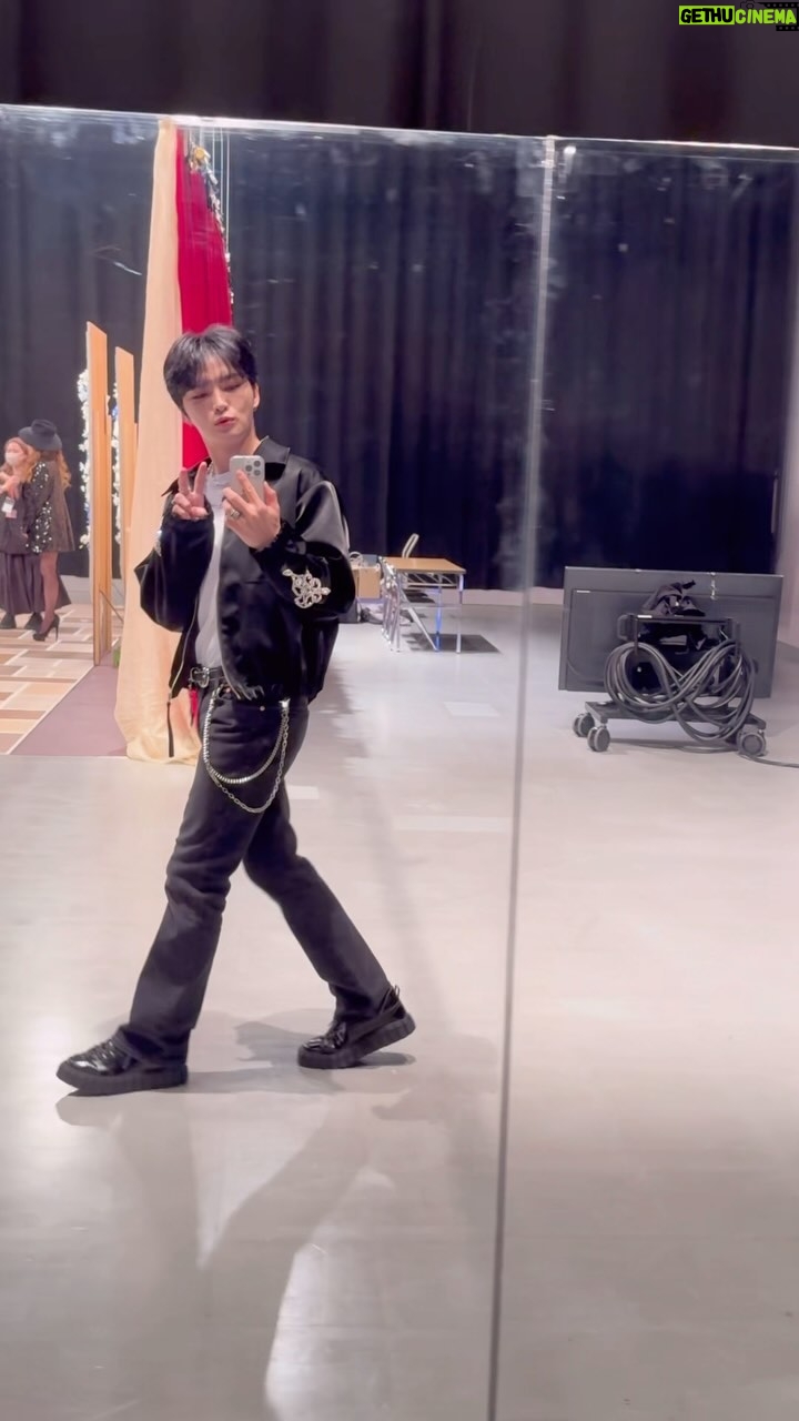 Kim Jae-joong Instagram - 끝났다!!들어가서 씻자❣️씻고 자자✨