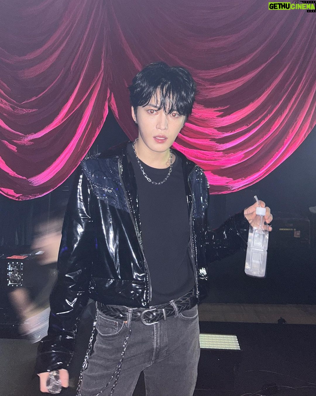 Kim Jae-joong Instagram - 내일도 파이팅!!!! 明日も頑張る! 沢山の幸せをありがとう⭐️