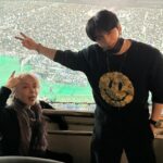 Kim Jae-joong Instagram – hyde형님과 taka와hiro의 콘서트 관람하고 왔습니다 
HYDEさんに会えて嬉しかったし素晴らしい歌に刺激を受けすごくいい時間だったー！
#hyde
#oneokrock 
#mfs
#東京ドーム