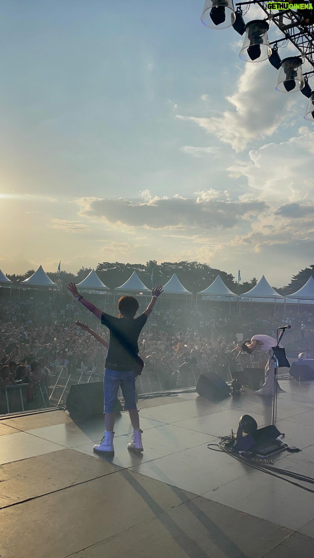 Kim Jae-joong Instagram - 暑いのにありがとう!!楽しかったよ!!!🔥🔥🔥🔥🔥 また来年も出れたら良いな! #ラッキーフェス #luckyfes