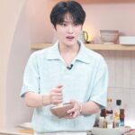 Kim Jae-joong Instagram - 수식어가 필요없는 미남과 꼭 앞에 뭘 붙여야 성립되는 미남(?)의 만남 3시간 뒤😂