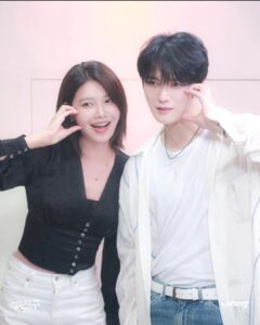 Kim Jae-joong Instagram - 수영이와 아궁빵을 ..🙀 시장 탐방 고고