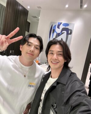 Kim Ji-hun Instagram - _

between Usopp @bookofjacob and Zoro @mackenyu 

INCRM X ONEPICE collaboration

thank you for inviting me マッケンさん🩶