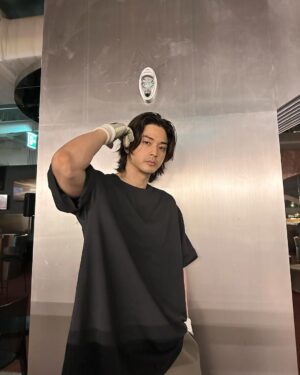 Kim Ji-hun Instagram - _ 근황

FOG X adidas

@fearofgod 
@adidas