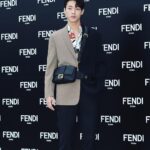Kim Ji-soo Instagram - 😏