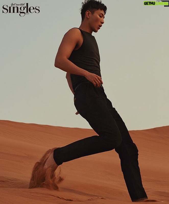 Kim Ji-soo Instagram - 😗 Dubai, United Arab Emirates