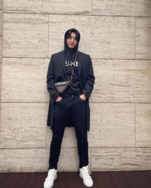 Kim Ji-soo Instagram - @celine @hedislimane #광고