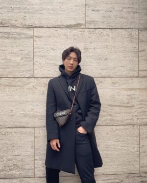 Kim Ji-soo Instagram - @celine @hedislimane #광고