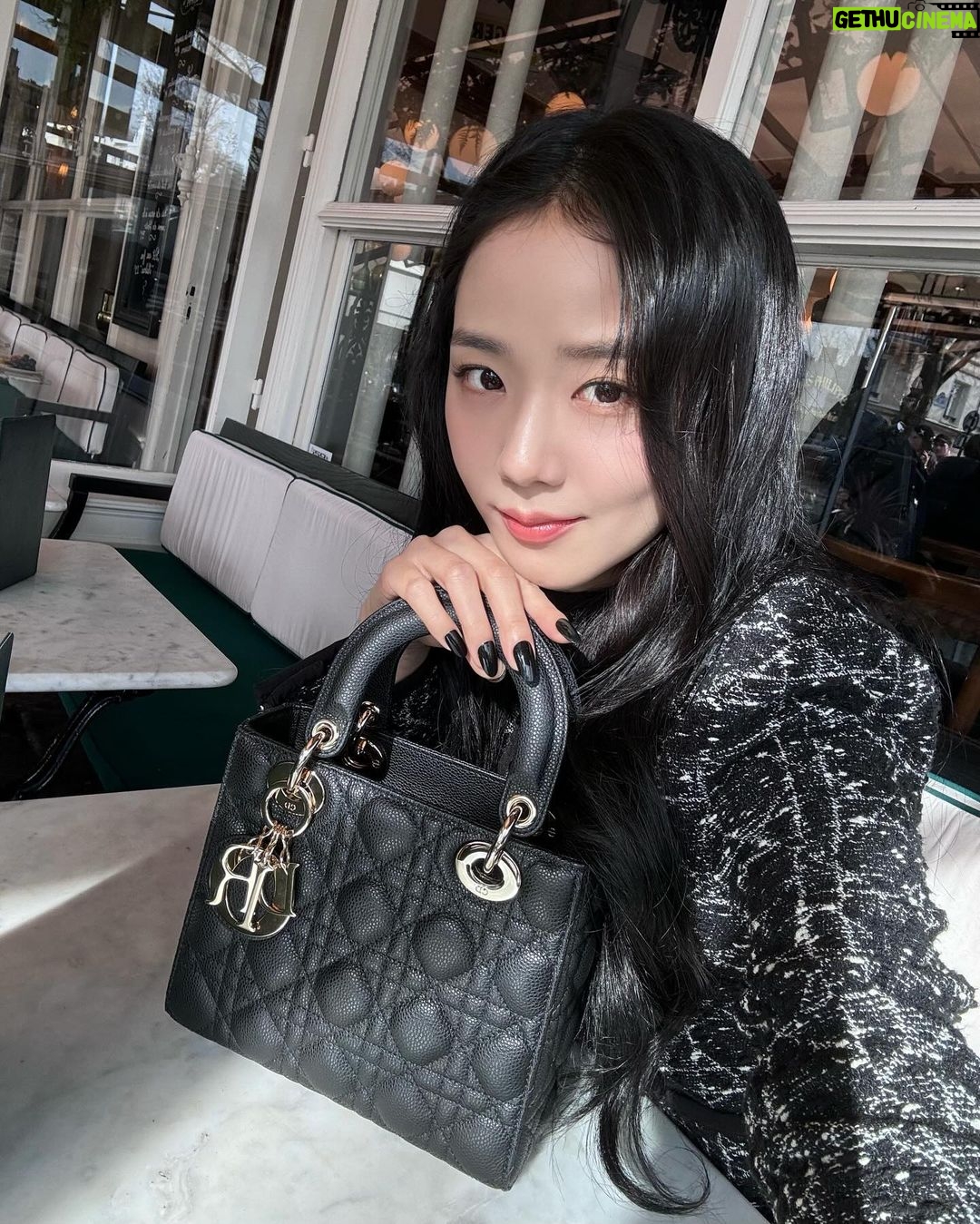 Kim Jisoo Instagram - LadyJisoo in Paris 🥖 #Dior Paris, France