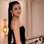 Kim Jisoo Instagram - 나의 야심작 파리 릴스 🫧 #CartierTrinity #Trinity100Celebration Paris, France