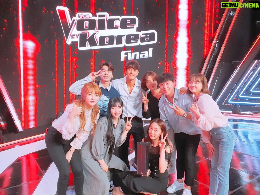 Kim Jong-kook Instagram - 긴 여정 동안 너무나 고생 많이 한 우리 팀원들~ 나한텐 다들 우승자야~ !^^ 열심히 잘 따라줘서 너무 고마웠어!! 앞으로 더 승승장구 하자!! #보이스코리아2020 #팀김종국 #찐가수 We came a long way for this n U all are ma true winners!! Thank u all for followin ma lead!! Let’s all keep winnin!! #TeamJongkook #VoiceKorea2020 #RealSingers