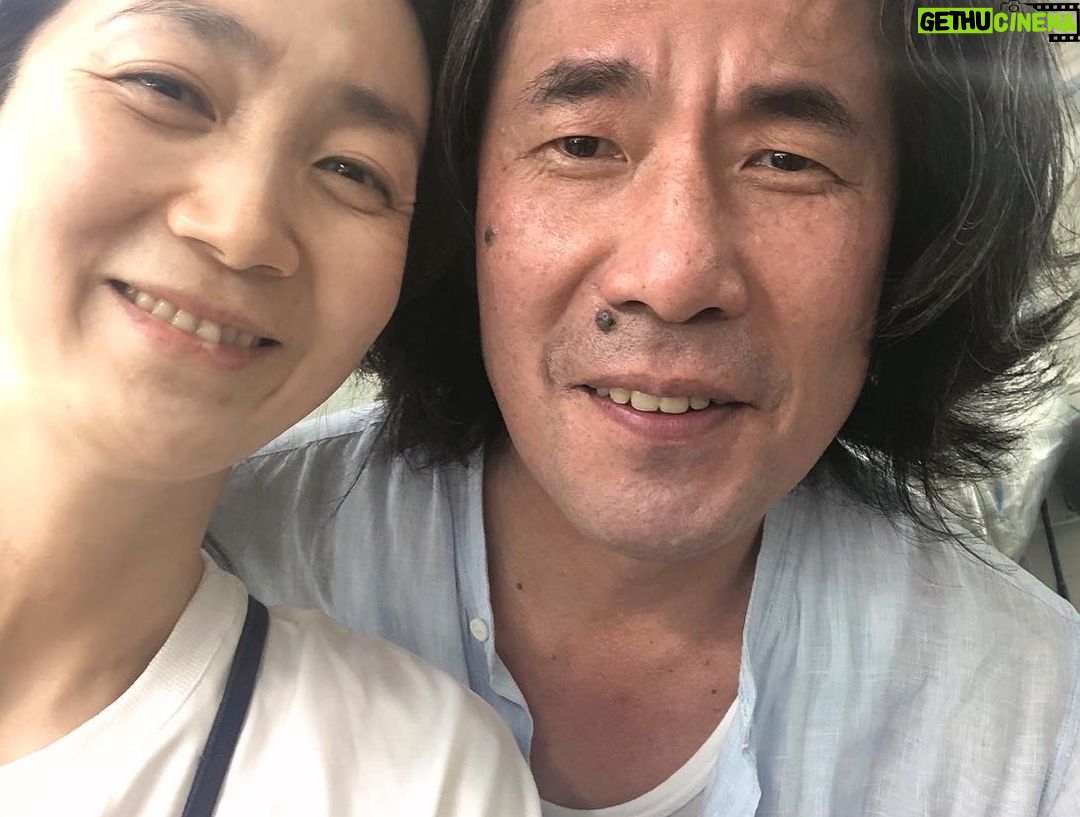 Kim Joo-ryoung Instagram - 점점 더 흥미로워지는 ! 다양한 캐릭터들의 등장과함께 더욱더 재미있어질거에요~❤️ #bigbet #카지노 #매주수요일5시 #디즈니플러스 #hulutv