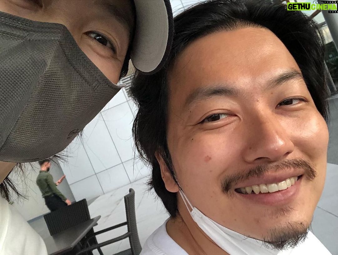Kim Joo-ryoung Instagram - 점점 더 흥미로워지는 ! 다양한 캐릭터들의 등장과함께 더욱더 재미있어질거에요~❤️ #bigbet #카지노 #매주수요일5시 #디즈니플러스 #hulutv