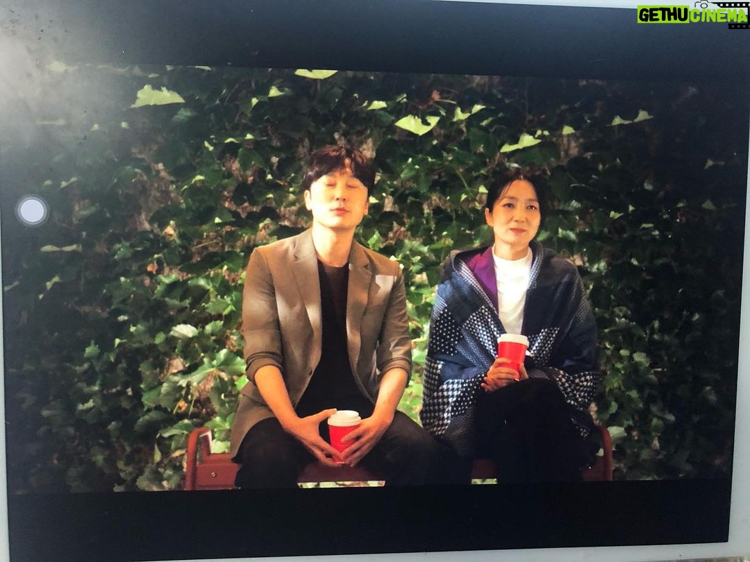 Kim Joo-ryoung Instagram - 2022 bye ❤️ #감사합니다