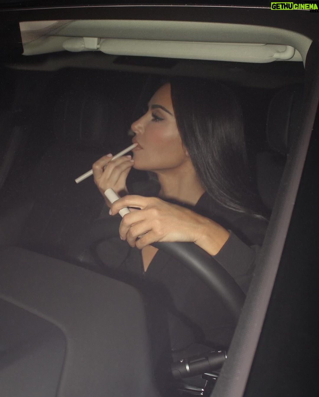 Kim Kardashian Instagram - Keep your friends close and your Lip Liner closer💋 I’m wearing @skkn Lip Liner in NUDE 12, Soft Matte Lip Color in NUDE 06, and Classic Mattes Eyeshadow Palette.