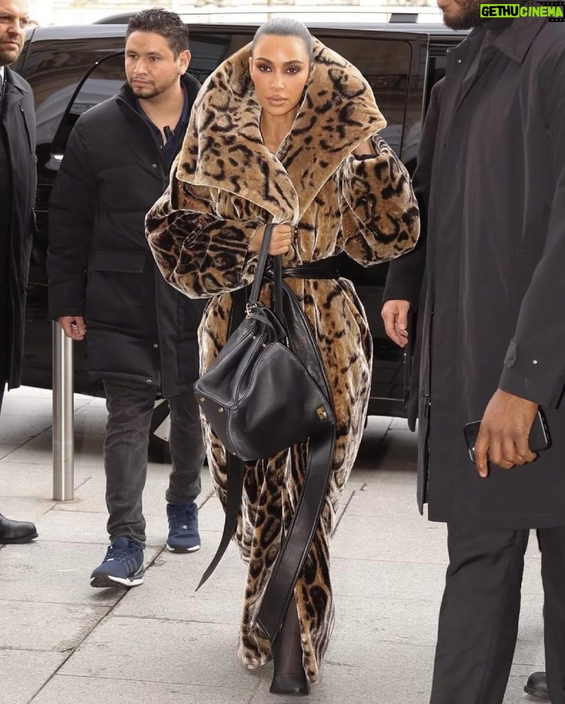 Kim Kardashian Instagram - Balenciaga Couture 🐆