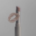 Kim Kardashian Instagram - Major moisture + velvety matte pigment 💄 Our rich and creamy formula melts into lips, delivering high-impact color in just one swipe. Why you’ll love Soft Matte Lip Color: ·Smooth application ·Blurred airbrushed finish ·Full-impact pigment ·8-hour hydration ·Doesn’t bleed, feather, or flake Available in 10 classic nudes ranging from light to deep.