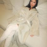 Kim Kardashian Instagram – I’m Kim Kardashian, of course I wear @stuartweitzman boots