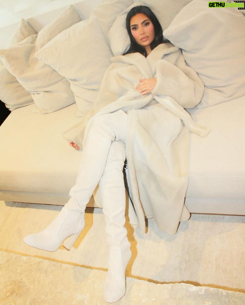 Kim Kardashian Instagram - I’m Kim Kardashian, of course I wear @stuartweitzman boots