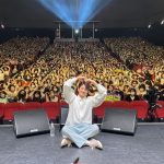 Kim Min-gue Instagram - 여러분, 안녕하세요. 배우 김민규입니다. 다들 잘 지내고 계신가요? 저는 여러분들 덕분에 즐거운 팬미팅을 마치고 무사히 귀국했습니다 이번에 진행되었던 첫 일본 팬미팅을 보러 와주신 분들, 마음으로 함께 응원해주신 모든 분들께 너무 너무 감사했습니다! 팬분들께 좋은 추억을 만들어드리고 싶었는데, 오히려 제가 더 좋은 추억을 만들어간 자리였던 것 같아요. 정말 감사합니다! 이 감사한 마음을 다 보답하기에는 부족하겠지만, 제가 지금 있는 이 자리에서 더 좋은 연기로 보답할 수 있도록 앞으로 더욱 노력하겠습니다. 모두 건강하시길 바라며, 항상 감사하고 사랑합니다. ——————————————————————————— 皆さん、こんにちは。 俳優のキム·ミンギュです。 皆さん、お元気ですか？ 僕は皆さんのおかげで楽しいファンミーティングを終えて無事帰国しました。 今回行われた初の日本ファンミーティングを見に来てくださった方々、心から応援してくださったすべての方々にとても感謝しています。 ファンの方々にいい思い出を作ってあげたかったんですが、むしろ僕のほうがもっといい思い出を作ったファンミーティングだったと思います。 本当にありがとうございます！ この感謝の気持ちに応えるには僕が今いるこの場でもっと良い演技をお見せすることだと思いますので、今後さらに努力します。 みんなこれからも元気でいてください。 いつも感謝しています。 愛しています。 ————————————————————————— Hello everyone. This is actor Kim Mingue. Are you all doing well? I have returned safely after my fan meeting thanks to all of you. I want to thank everyone who came to my first Japan fan meeting and also everyone who have supported me! I wanted to make good memories for my fans but I feel that I made better memories myself. Thank you so much! I am so grateful I will not be able to thank you enough, but I will try to repay my gratitude through acting. I wish you all to stay healthy, thank you and love you always.