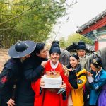 Kim Min-gue Instagram - 생일 축하해주신분들 감사합니다😁 같은 생일날 열촬한 재화두 생일축하합니다😁 Merry Christmas🎄 #간택 #이경 #은보 #재화 #송이 #황내관 #한모