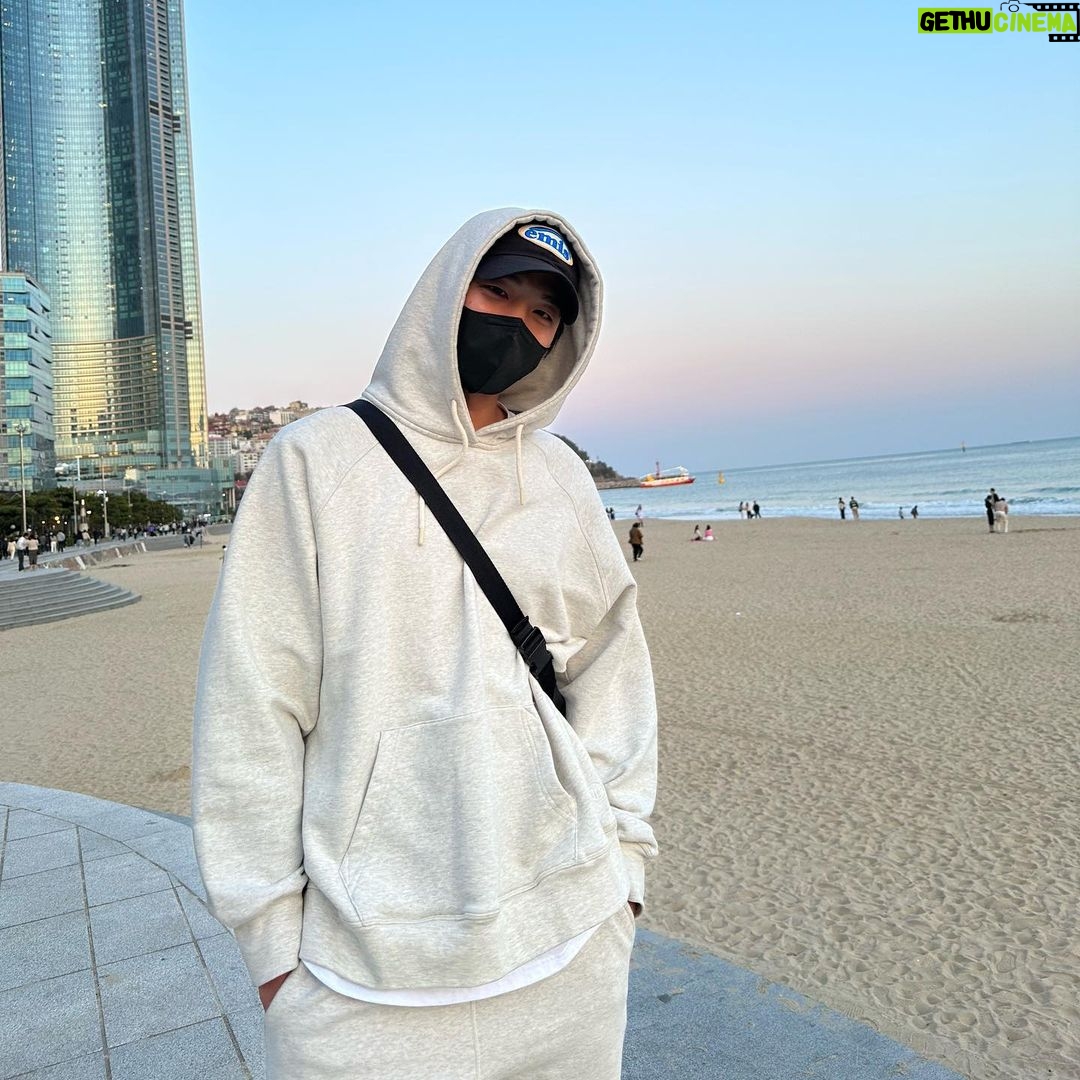 Kim Min-gue Instagram - 🌊 photo by : @prince_kwanghee