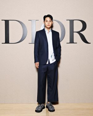 Mingyu Instagram - See you again Dior🤍
#Dior #DiorAW24