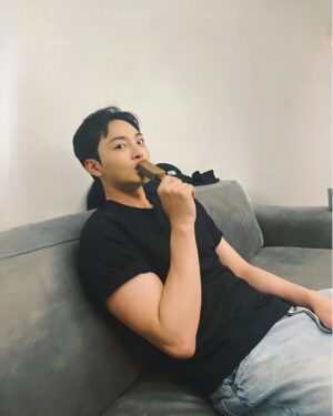 Kim Min-jae Instagram - 아스크림