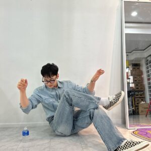 Kim Min-jae Instagram - 🕺