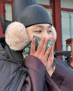 Kim Min-jae Instagram - 춥춥…