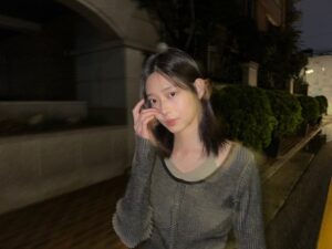 Kim Min-ju Instagram - 머리 잘랐어요😺