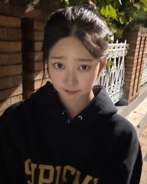 Kim Min-ju Instagram - 