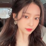 Kim Min-ju Instagram - 하루도 빠짐없이 즐거웠던 음중과의 토요일🫶 여러분 지금까지 함께해 주셔서 감사합니다! 앞으로도 음악중심과 저 많은 사랑 부탁드려요💝 사랑합니다 여러분