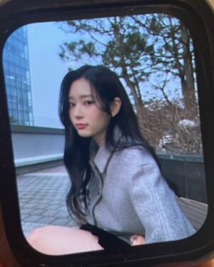 Kim Min-ju Instagram - 여러분 새해 복 많이 받으세요☺️
올해 첫 시티브리즈💓💞💝

@citybreeze_official # 광고#CITYBREEZE #CTBRZ #시티브리즈  #밍티브리즈