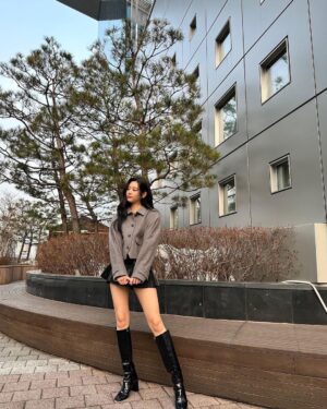 Kim Min-ju Instagram - 여러분 새해 복 많이 받으세요☺️
올해 첫 시티브리즈💓💞💝

@citybreeze_official # 광고#CITYBREEZE #CTBRZ #시티브리즈  #밍티브리즈