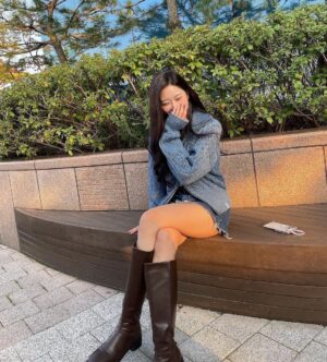 Kim Min-ju Instagram - 가을이다아🫶🍂

#광고 @citybreeze_official #CITYBREEZE #CTBRZ #시티브리즈  #밍티브리즈💕