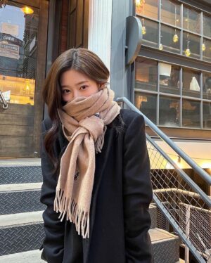 Kim Min-ju Instagram - 🌨🧦